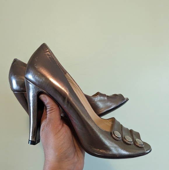 Marc by Marc Jacobs Heels Auth Metallic Silver Platinum Pumps Size 39 - Picture 3 of 9